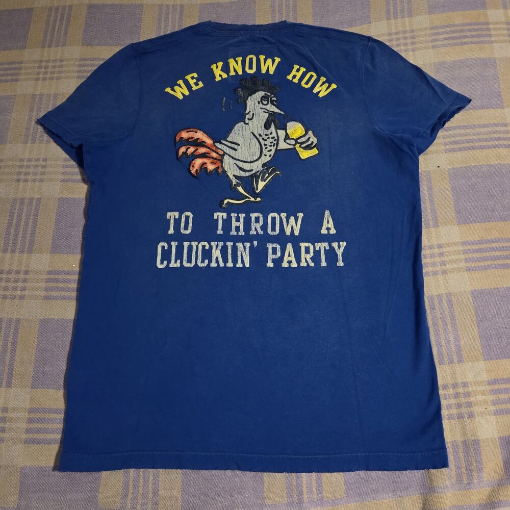 Vintage Abercrombie & Fitch Funny T Shirt Large Muscle Y2k Party Shot Chicken